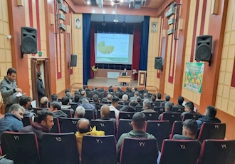 برگزاری گردهمایی آموزشی ترویجی آشنایی با گیاه گلرنگ طرح جهش تولید در دیمزارها  در شهرستان آوج