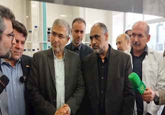 بازدید وزیر جهاد کشاورزی و همراهان از طرحهای مشترک شرکت توسعه کشت دانه های روغنی و پژوهشگاه بیوتکنولوژی  کشاورزی کرج 